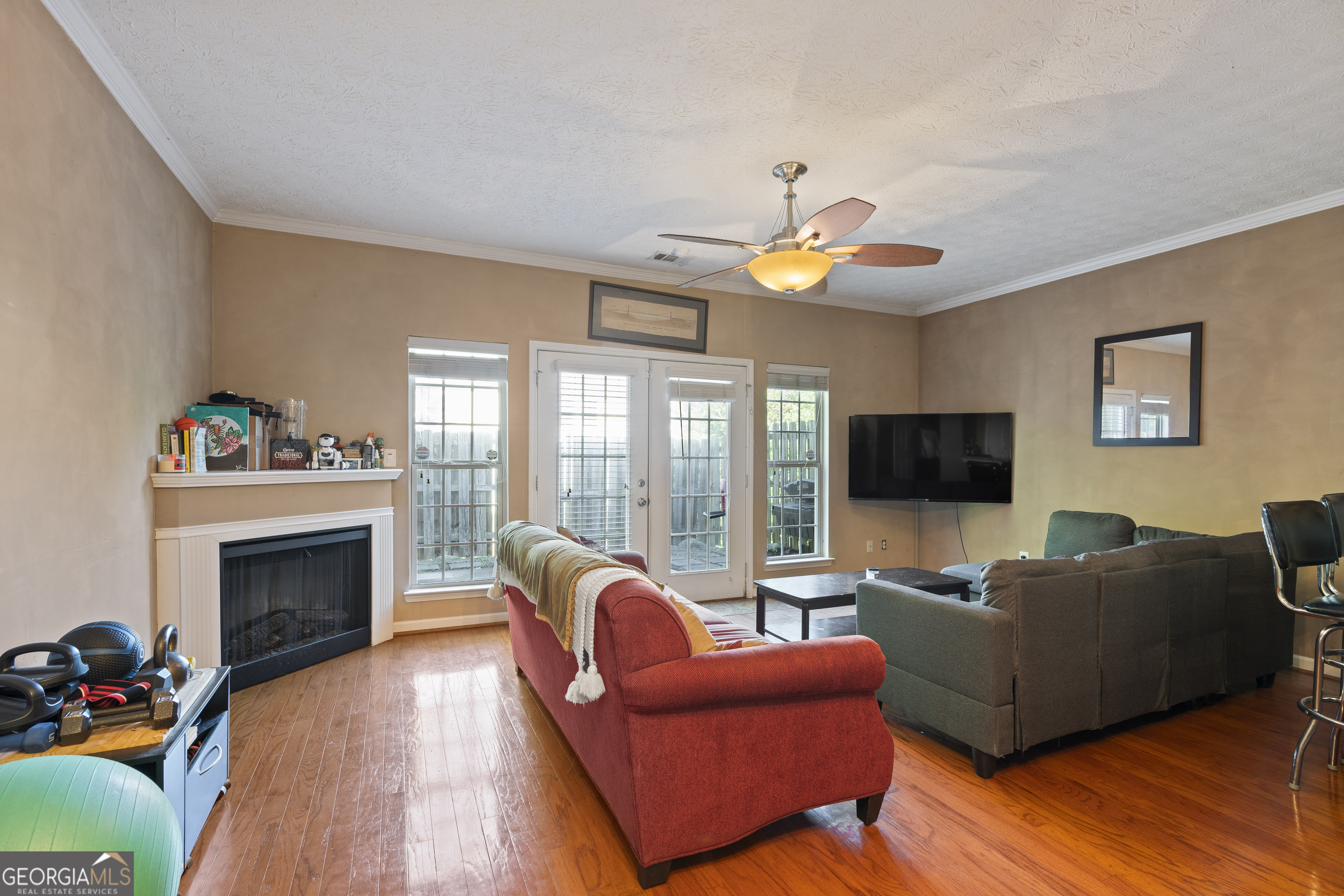 4131 High Park Terrace Property Photo 2