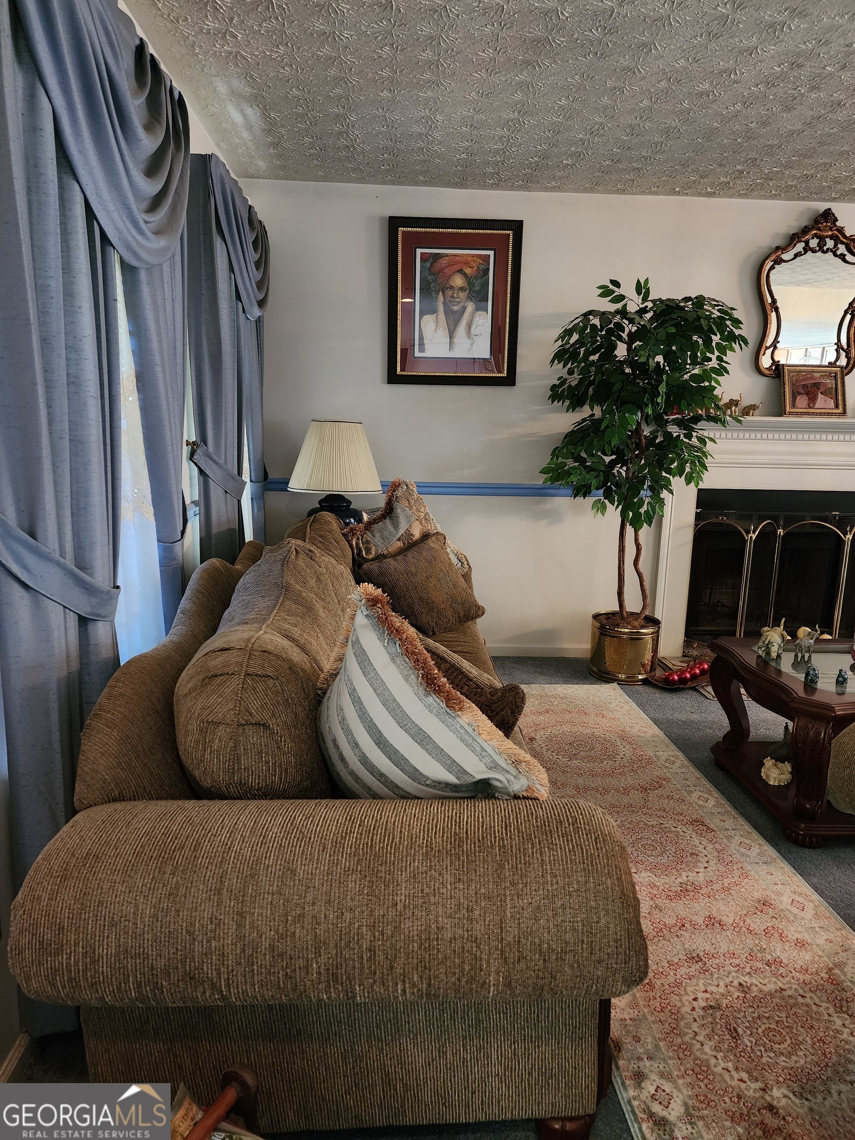 6722 Bent Creek Drive Property Photo 5