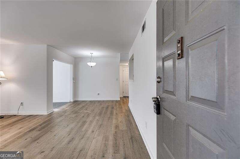 4004 Wingate Way Property Photo 3
