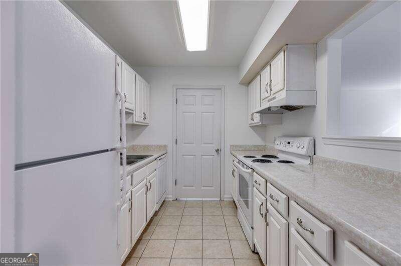 4004 Wingate Way Property Photo 12