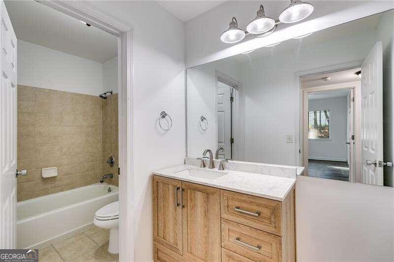 4004 Wingate Way Property Photo 18