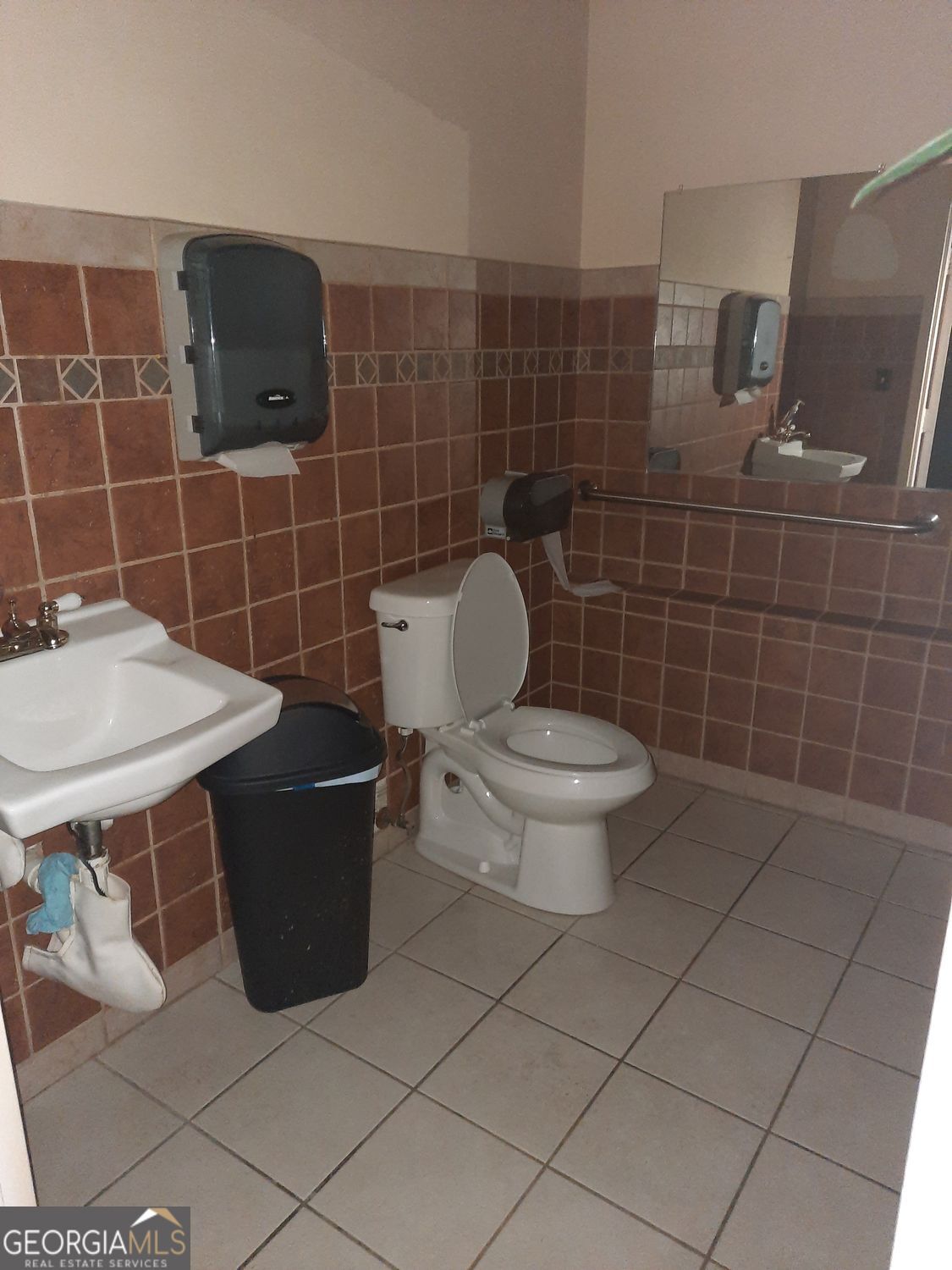 1035 Green Street Se Suite F Property Photo 10