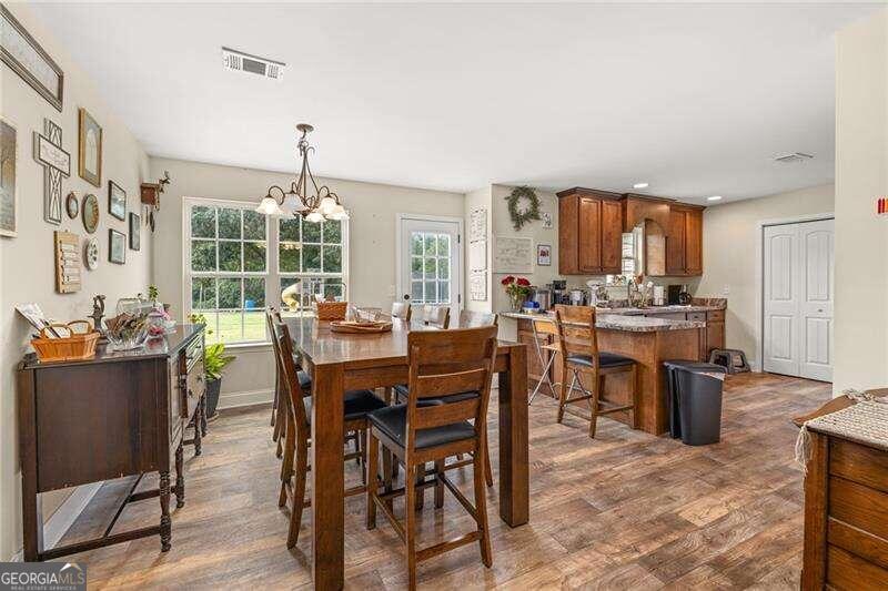 4149 Meadow Point Drive Property Photo 7