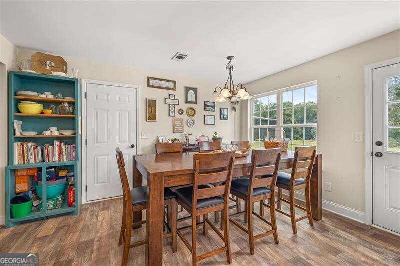 4149 Meadow Point Drive Property Photo 8