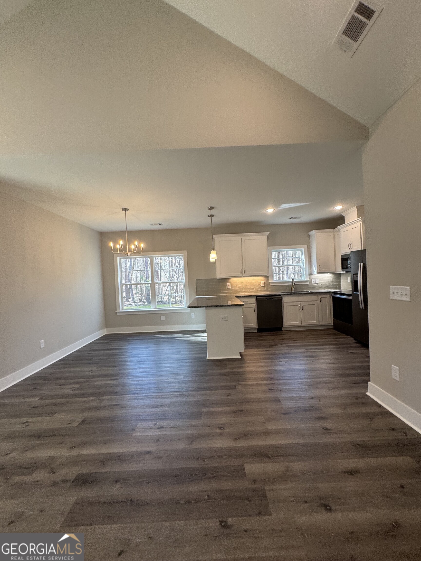 205 Dorsey Drive Property Photo 5