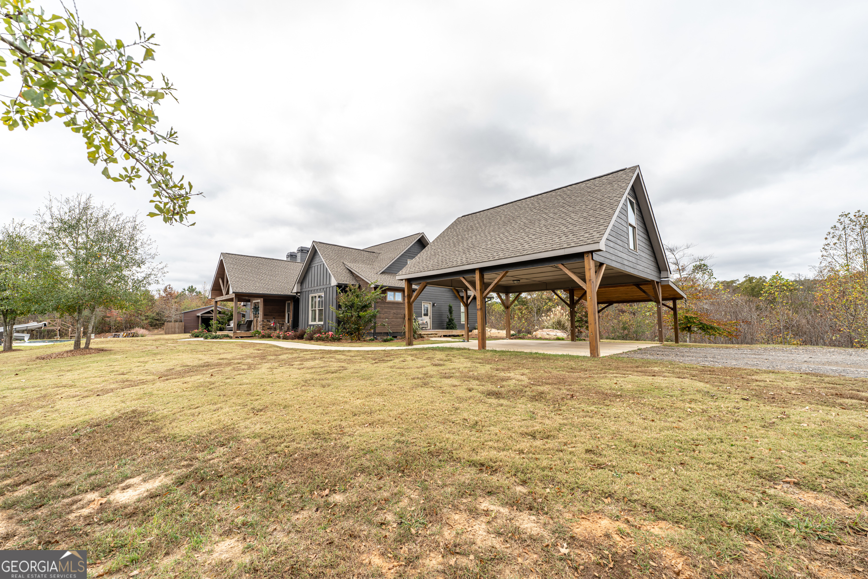 1299 Ben Mosley Circle Property Photo 3