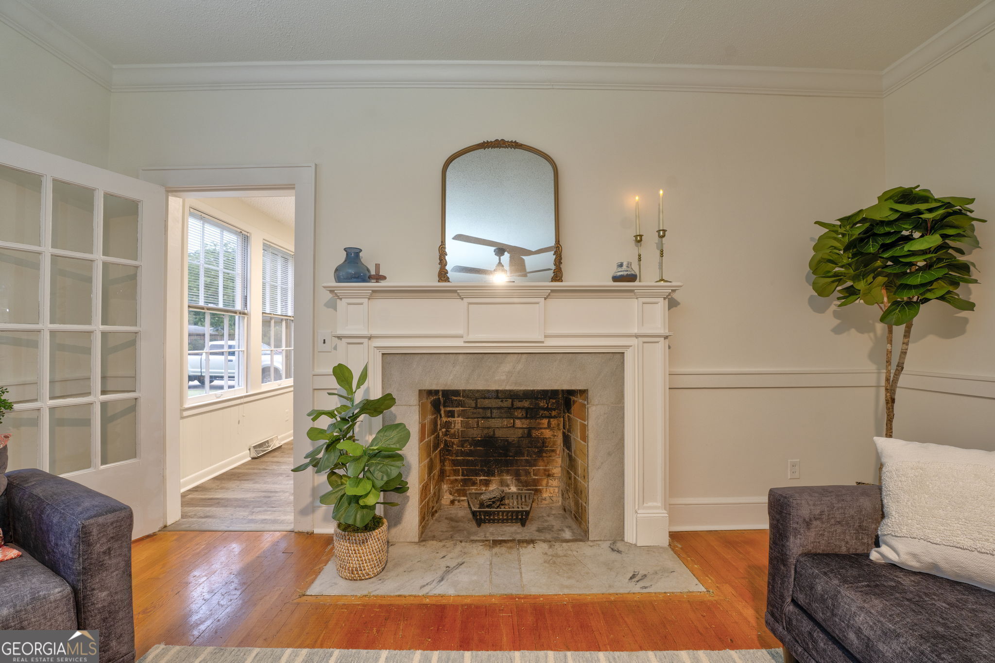 210 W Fairmount Avenue Property Photo 6