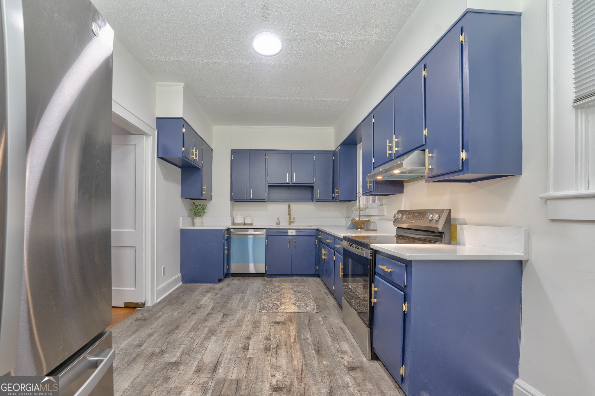 210 W Fairmount Avenue Property Photo 7