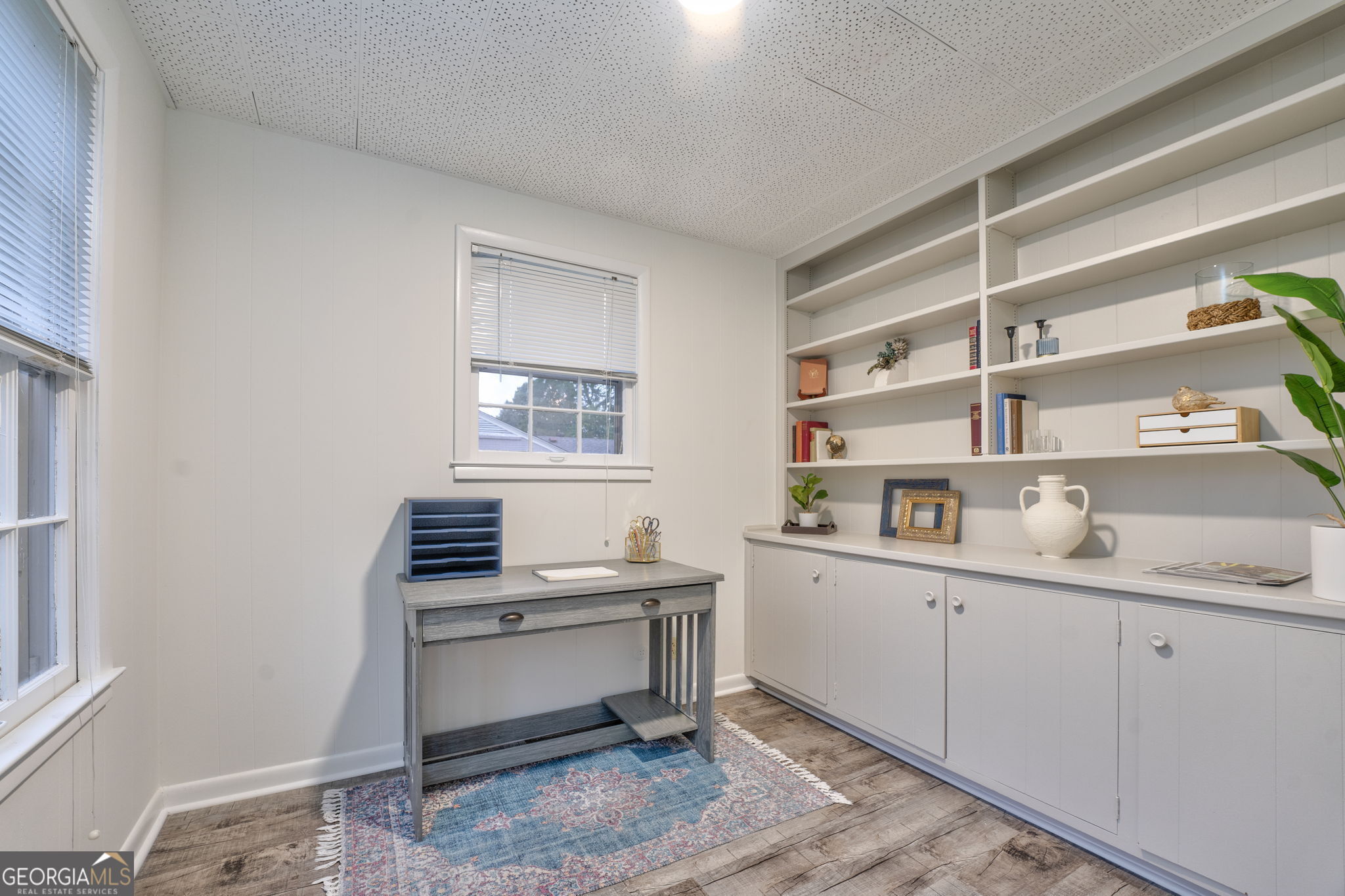 210 W Fairmount Avenue Property Photo 15