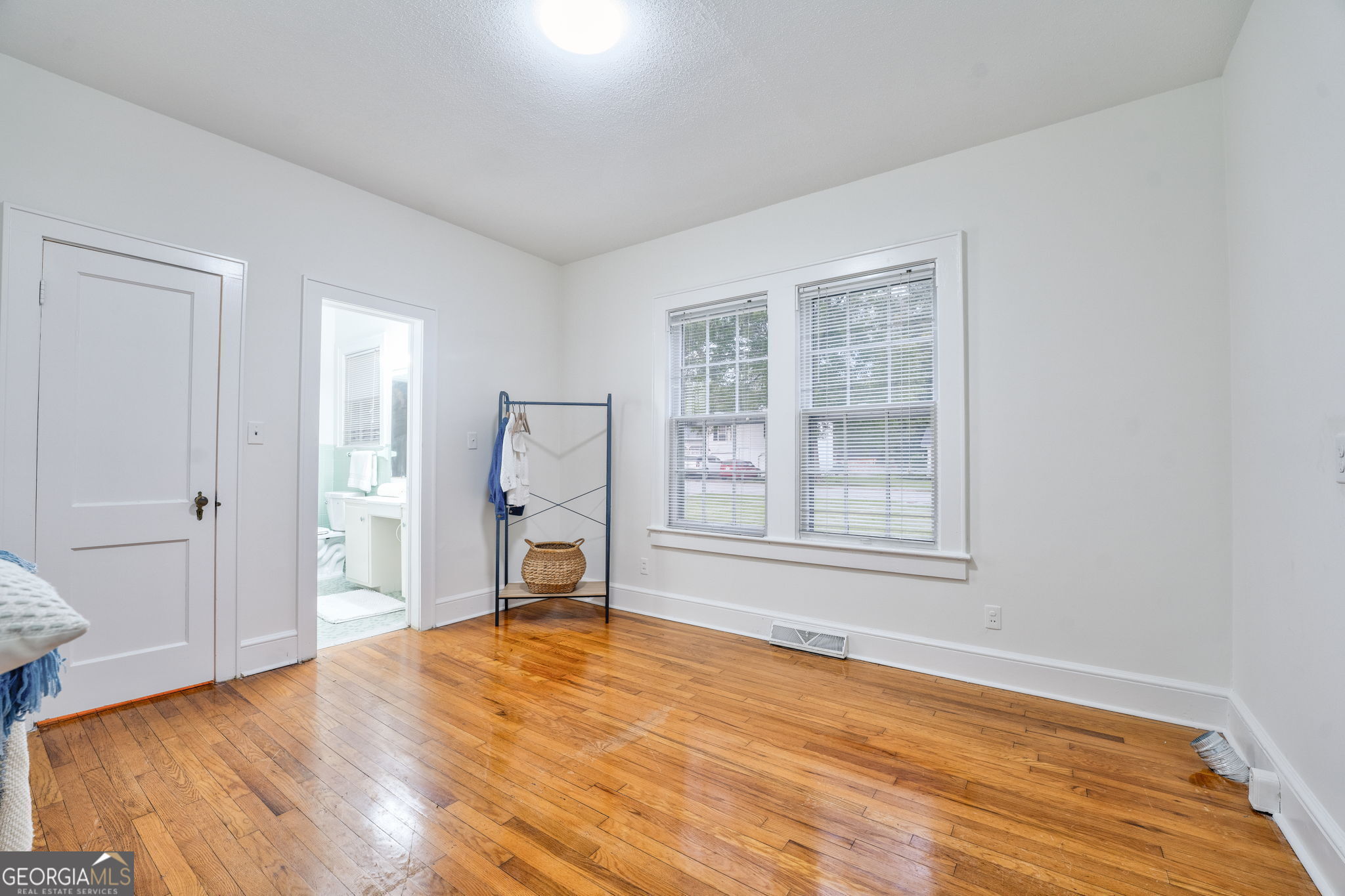 210 W Fairmount Avenue Property Photo 17