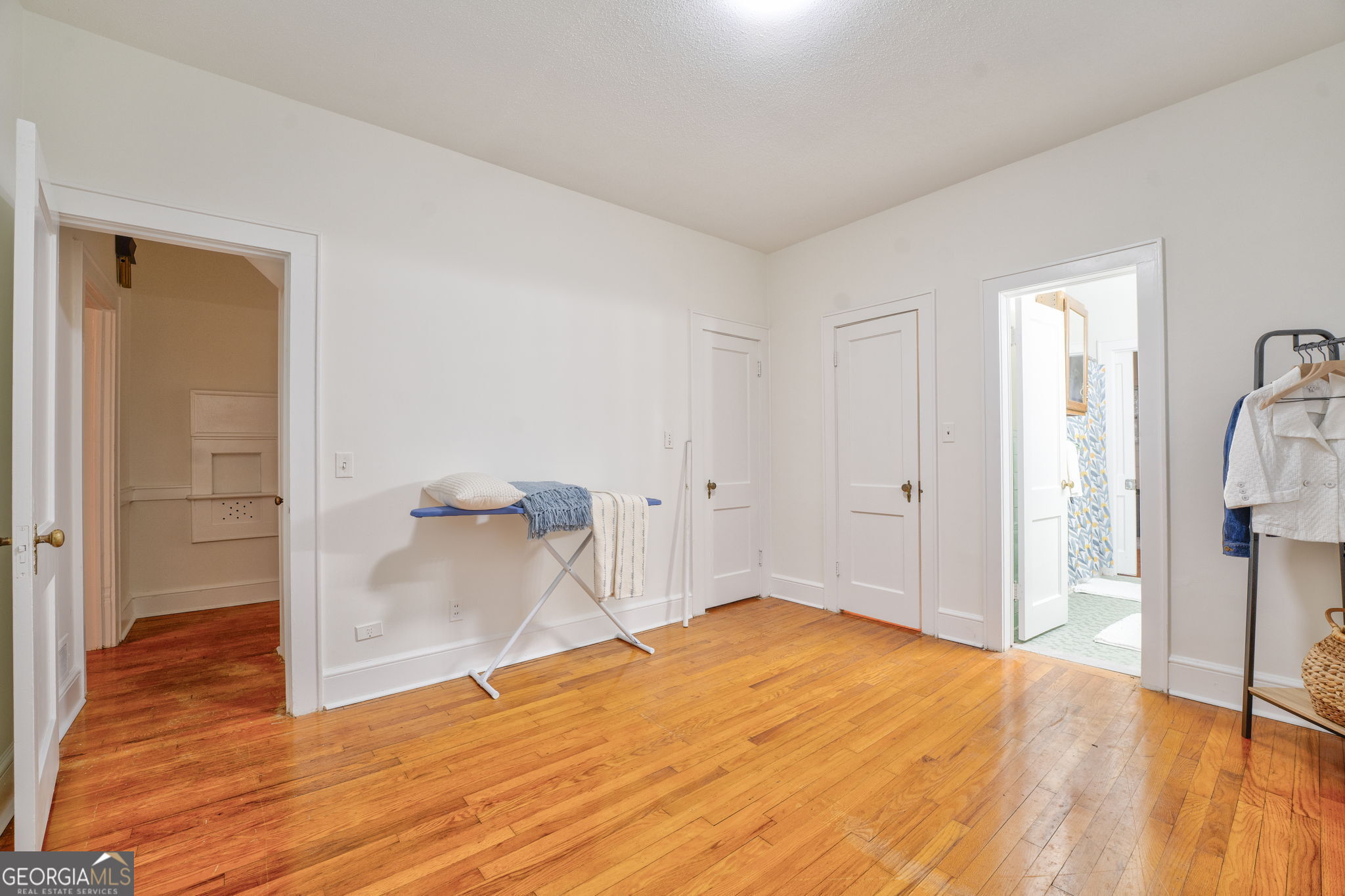 210 W Fairmount Avenue Property Photo 18