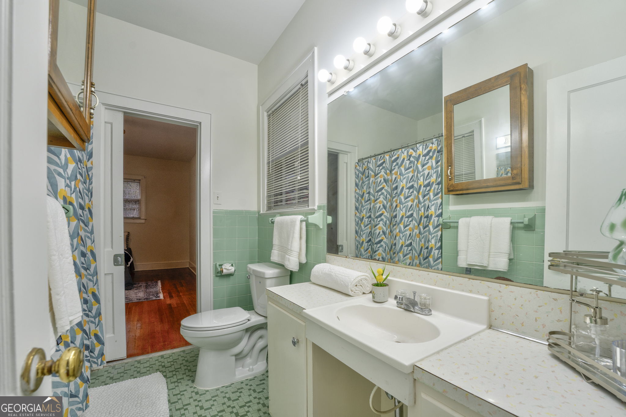 210 W Fairmount Avenue Property Photo 22