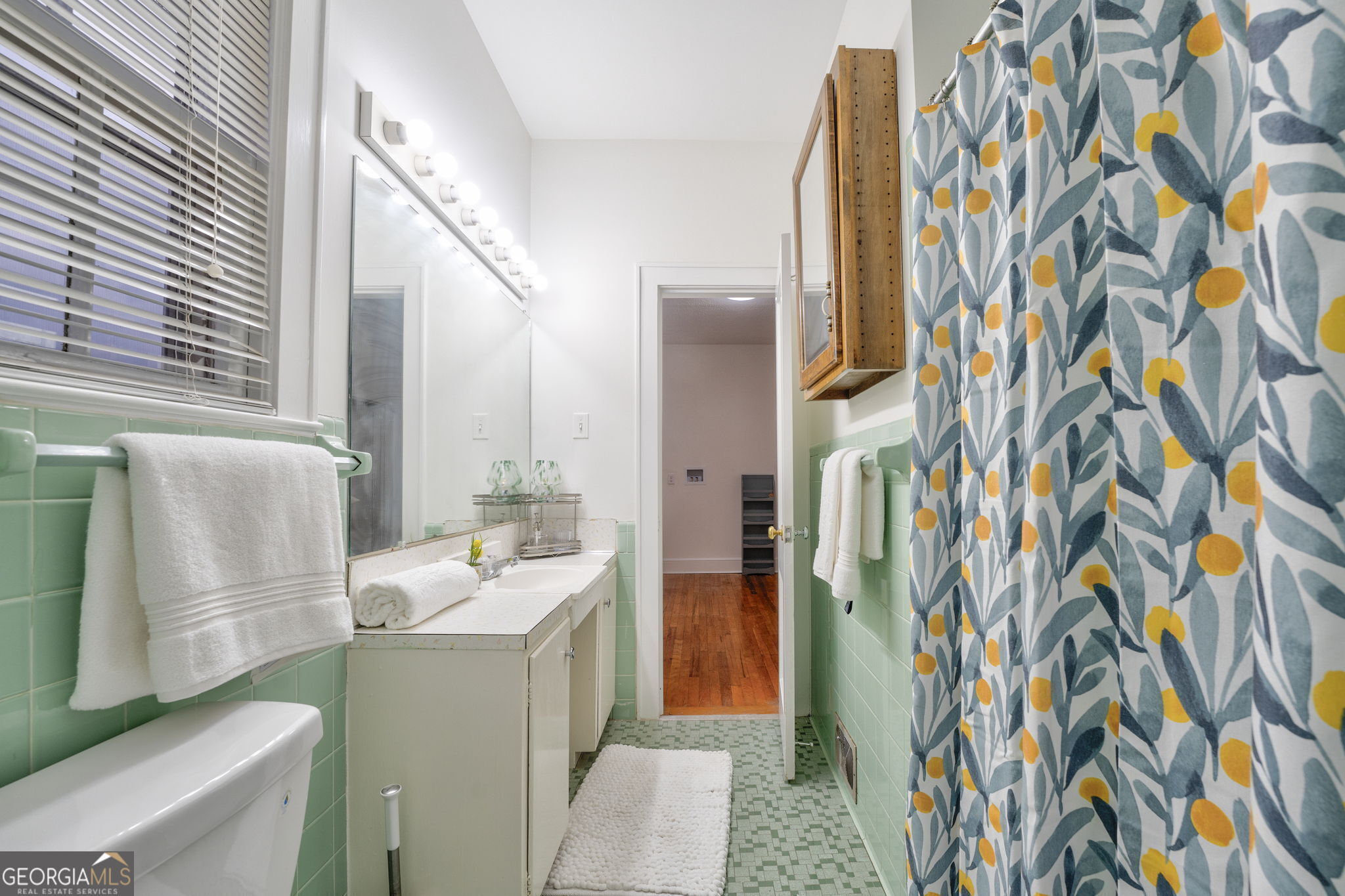 210 W Fairmount Avenue Property Photo 23