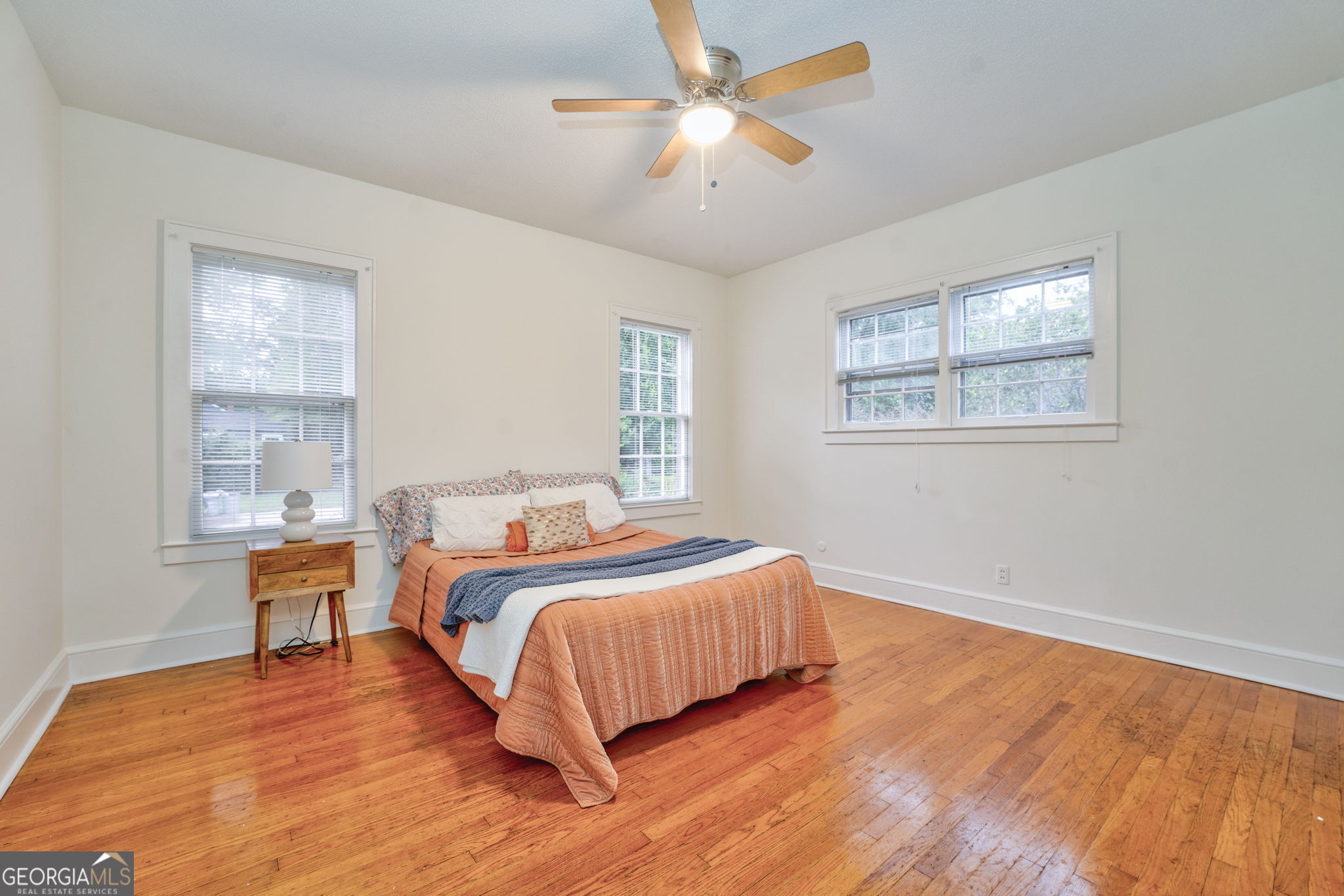 210 W Fairmount Avenue Property Photo 27