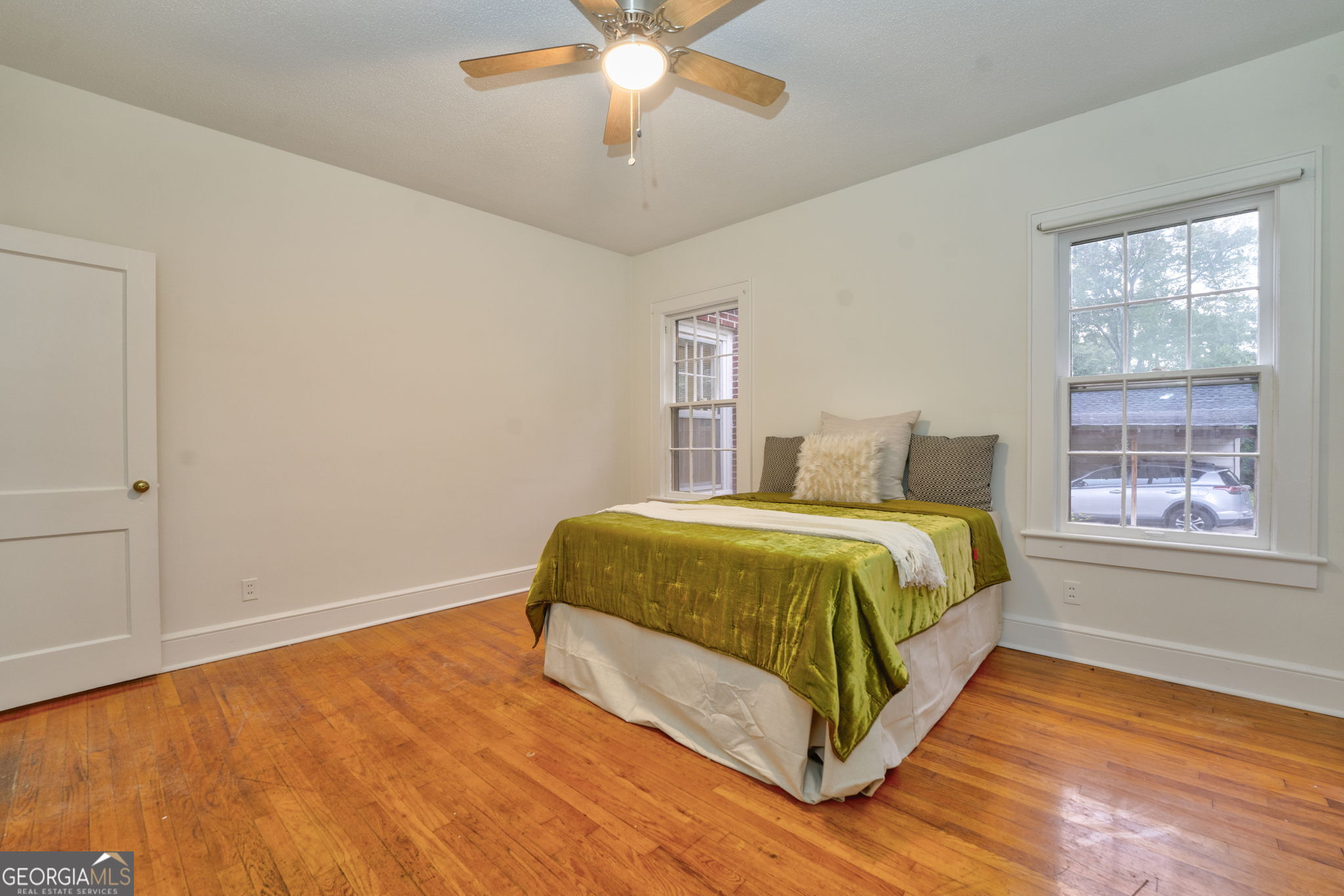 210 W Fairmount Avenue Property Photo 33