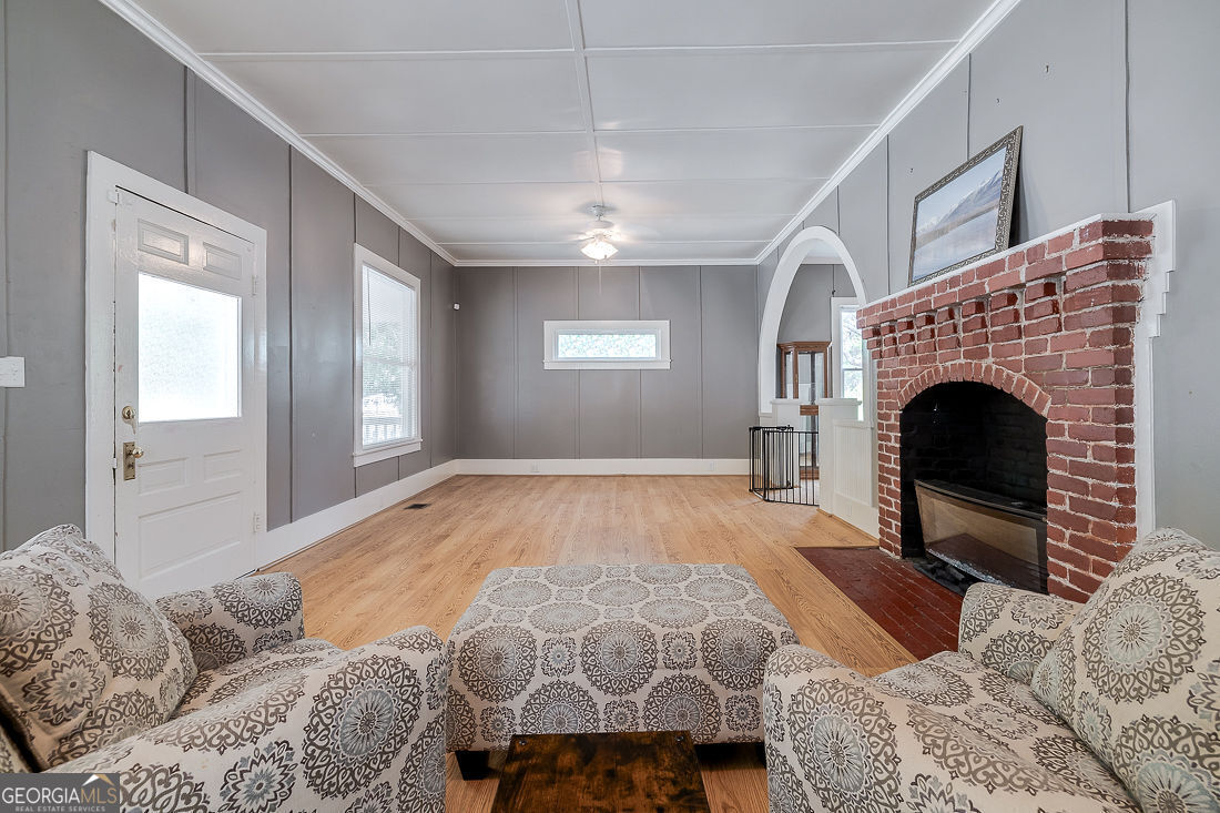 130 Fifth Street Property Photo 4