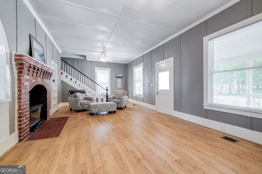 130 Fifth Street Property Photo 6