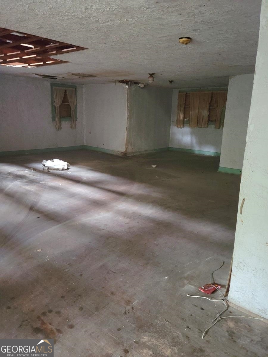 3996 Mercer University Drive Property Photo 9
