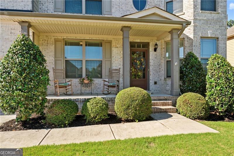 4550 Fernbrook Place Property Photo 4