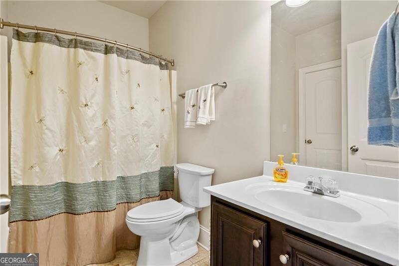 4550 Fernbrook Place Property Photo 9