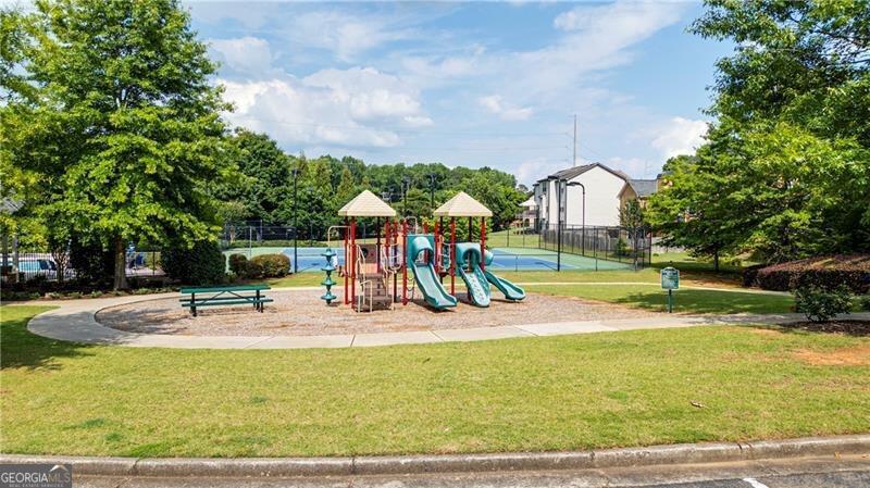 4550 Fernbrook Place Property Photo 42