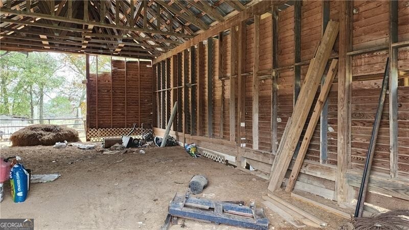 1329 Stringer Road Property Photo 5