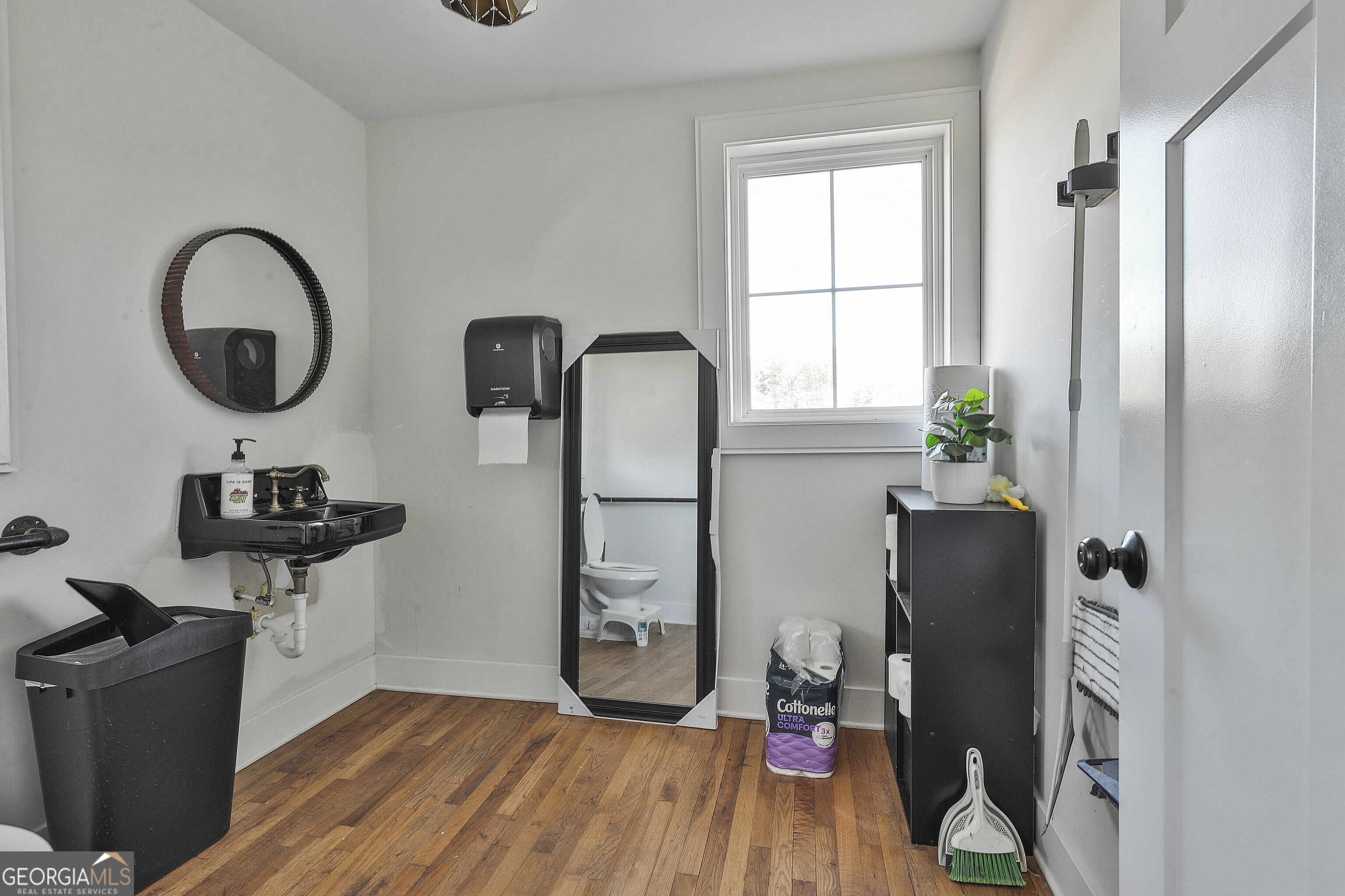 851 Alabama Avenue Property Photo 7