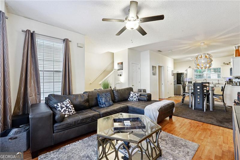 6677 Sunset Hills Boulevard Property Photo 4