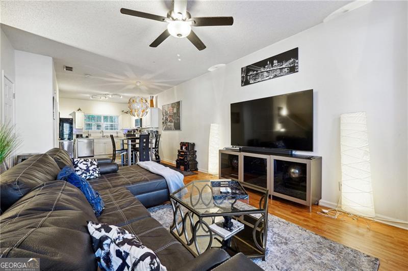 6677 Sunset Hills Boulevard Property Photo 6