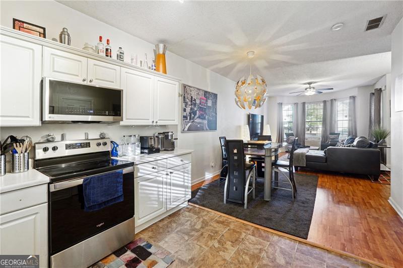 6677 Sunset Hills Boulevard Property Photo 12