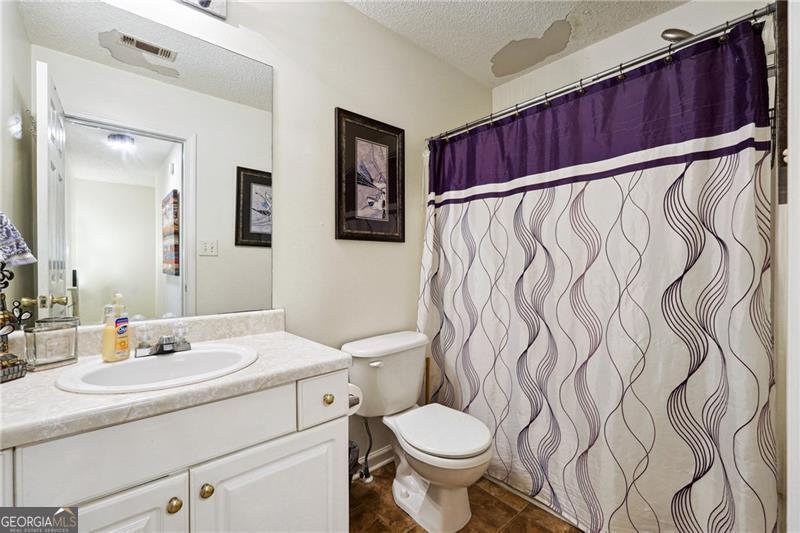 6677 Sunset Hills Boulevard Property Photo 22