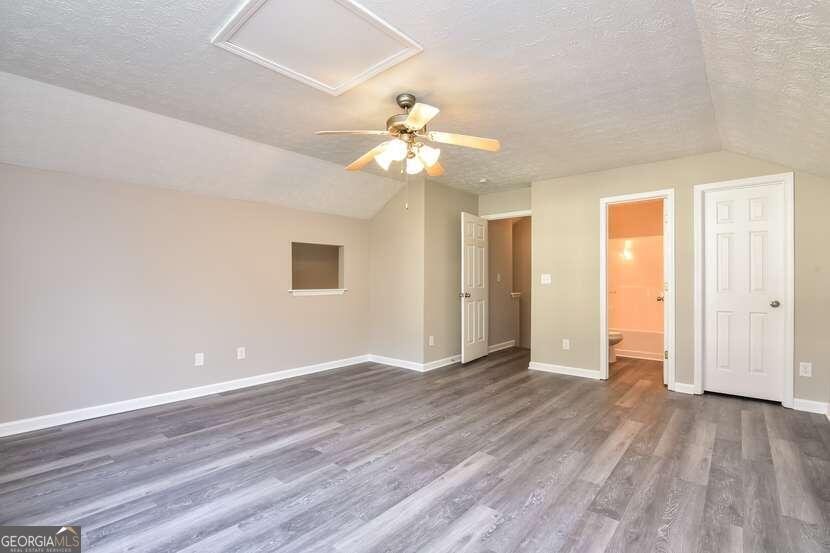 6315 Wellington Walk Way Property Photo 9