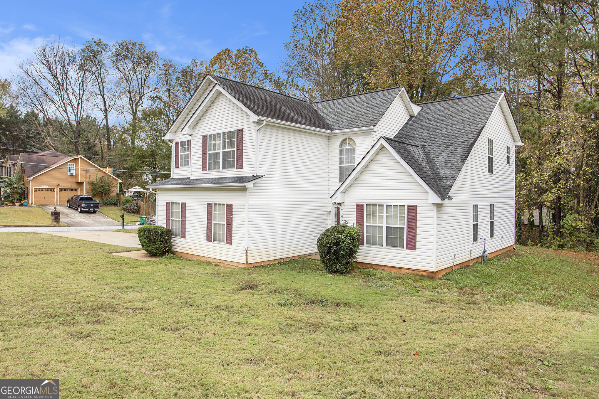 4103 Kingship Drive Property Photo 3