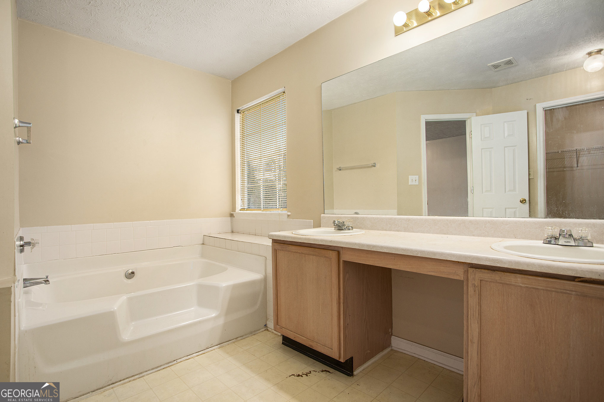 4103 Kingship Drive Property Photo 21
