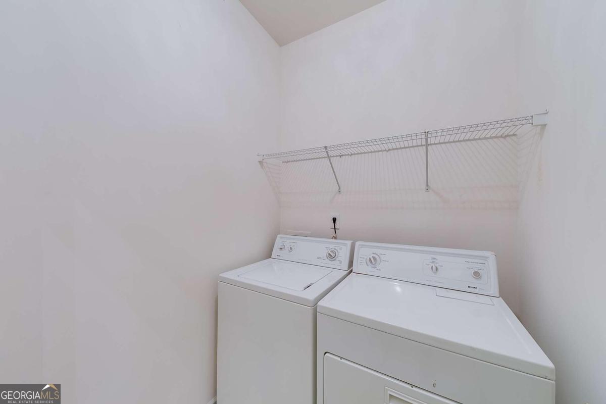 1151 Emperor Lane Property Photo 24