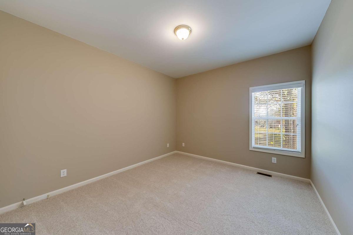 1151 Emperor Lane Property Photo 28
