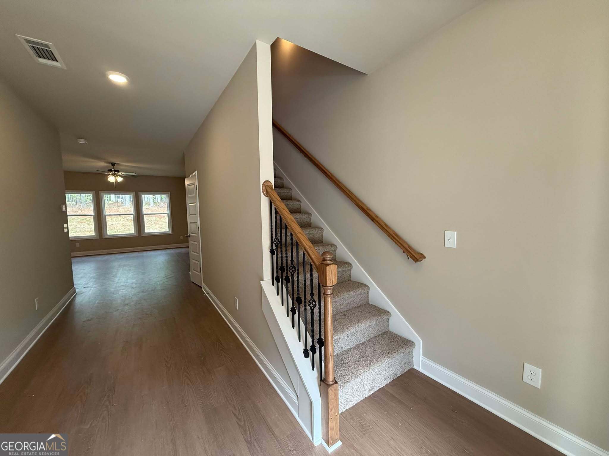 1555 South Bethany Road Property Photo 12