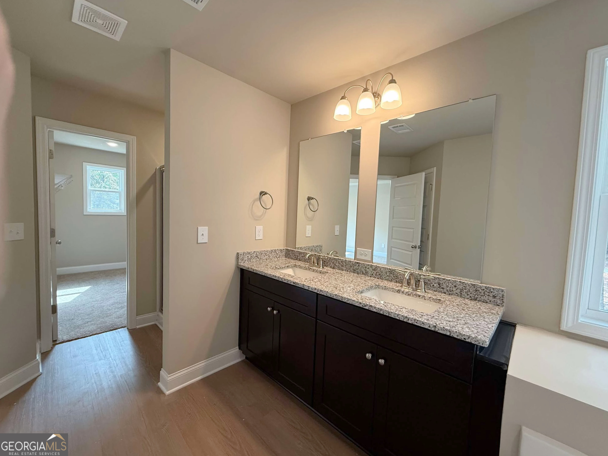 1555 South Bethany Road Property Photo 22