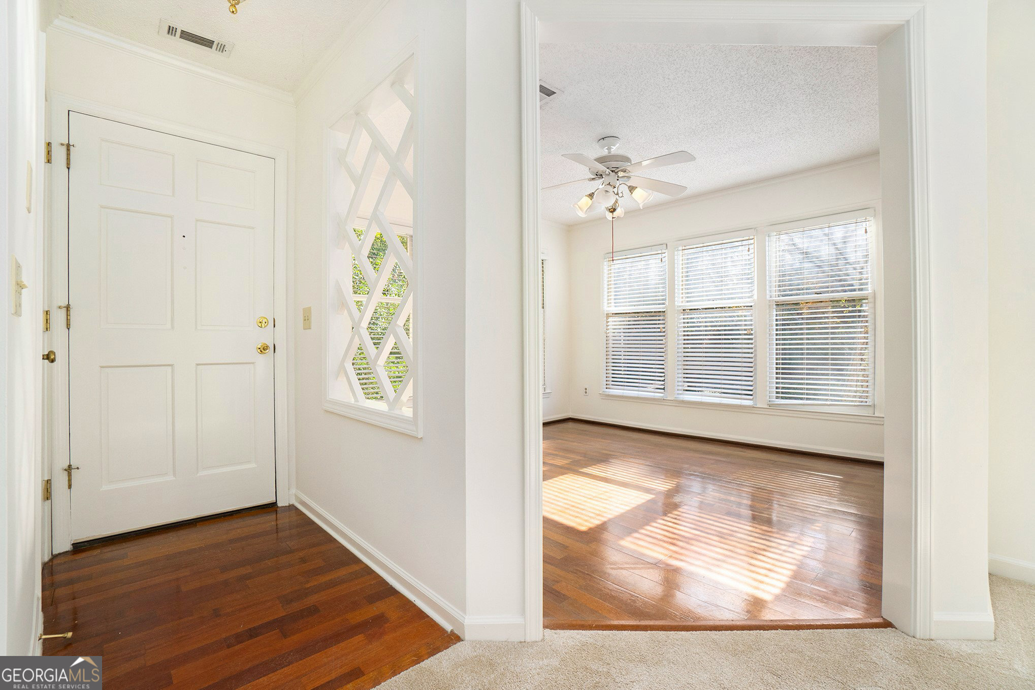 103 Bainbridge Drive Property Photo 4