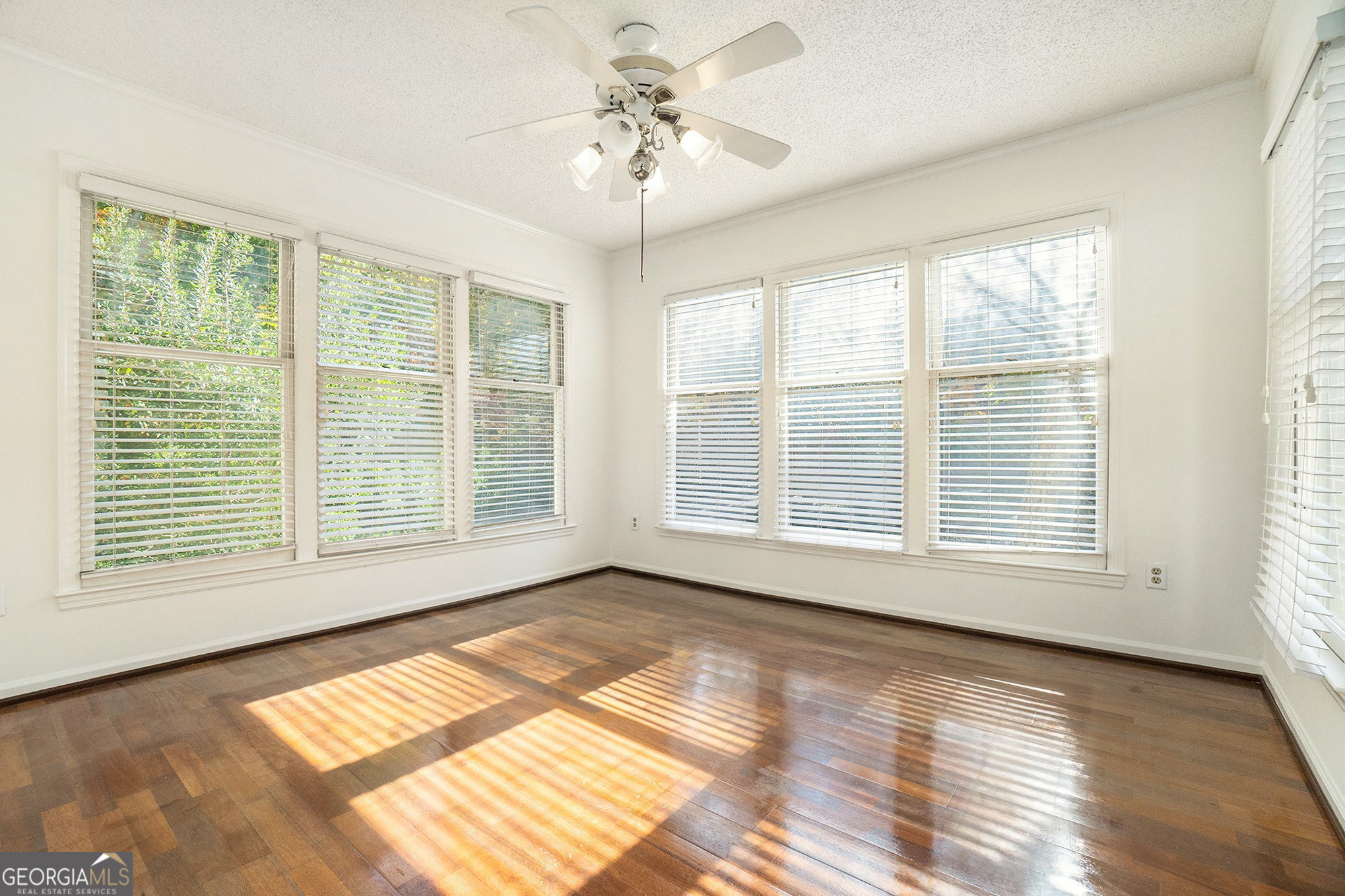 103 Bainbridge Drive Property Photo 5