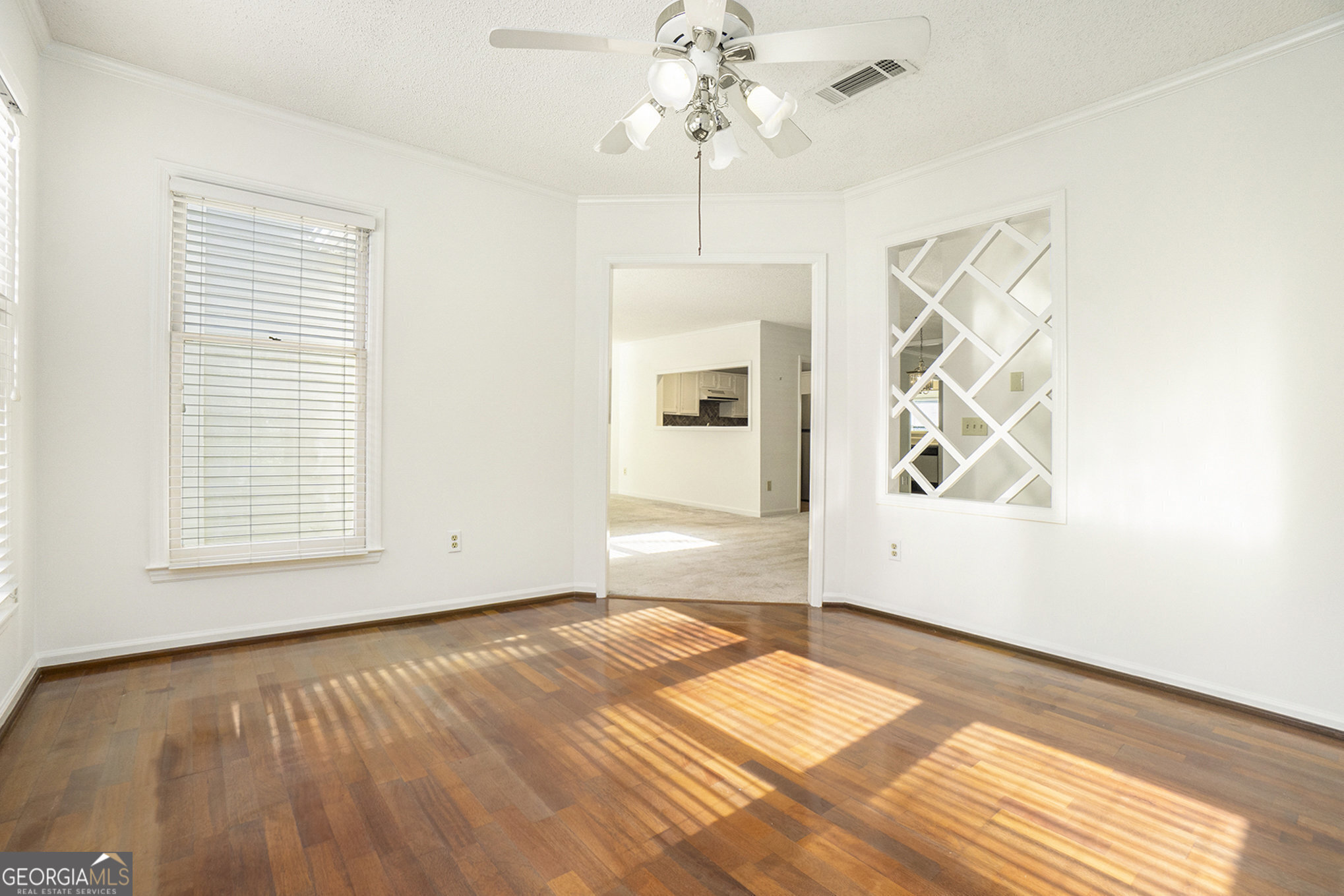 103 Bainbridge Drive Property Photo 6