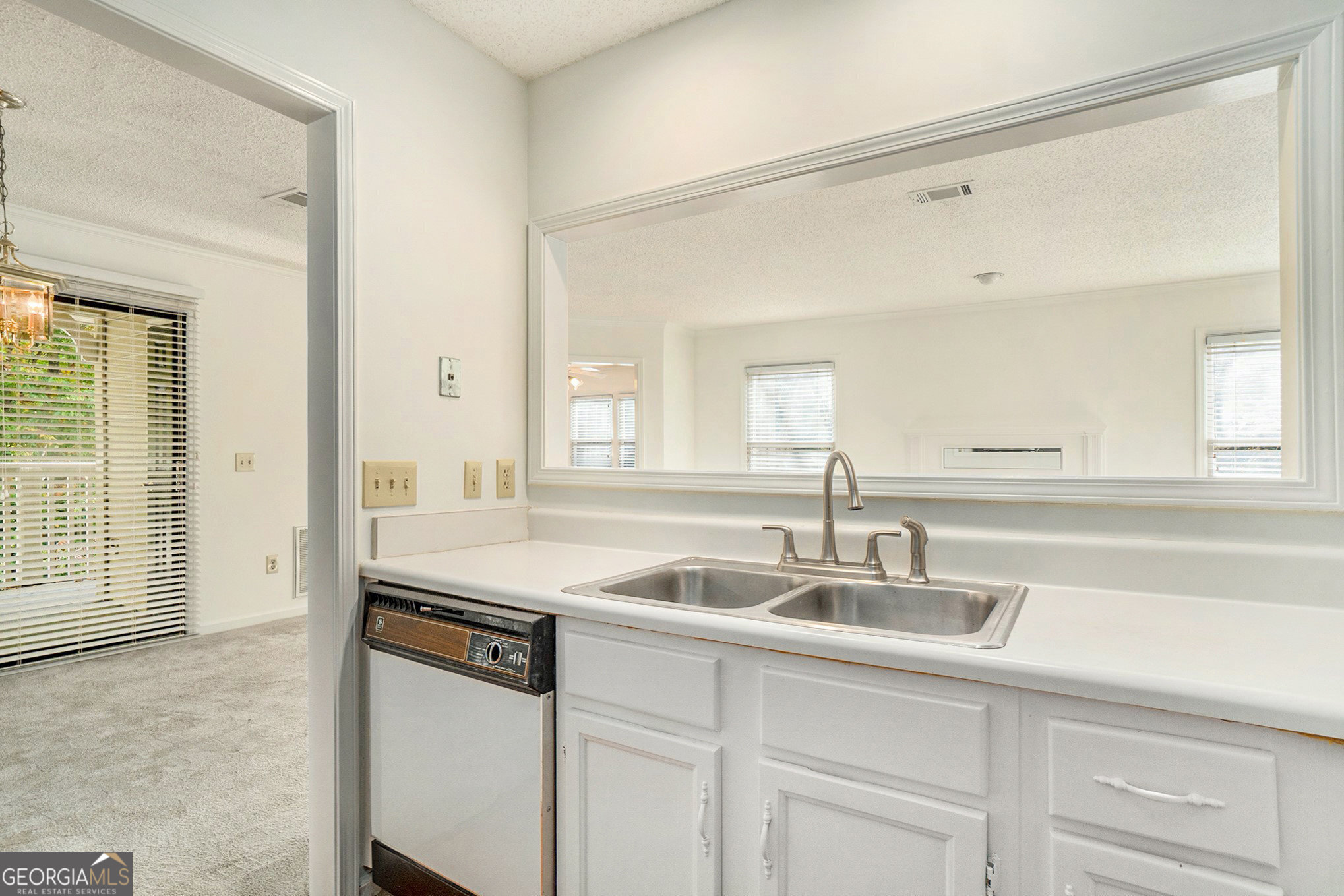 103 Bainbridge Drive Property Photo 11