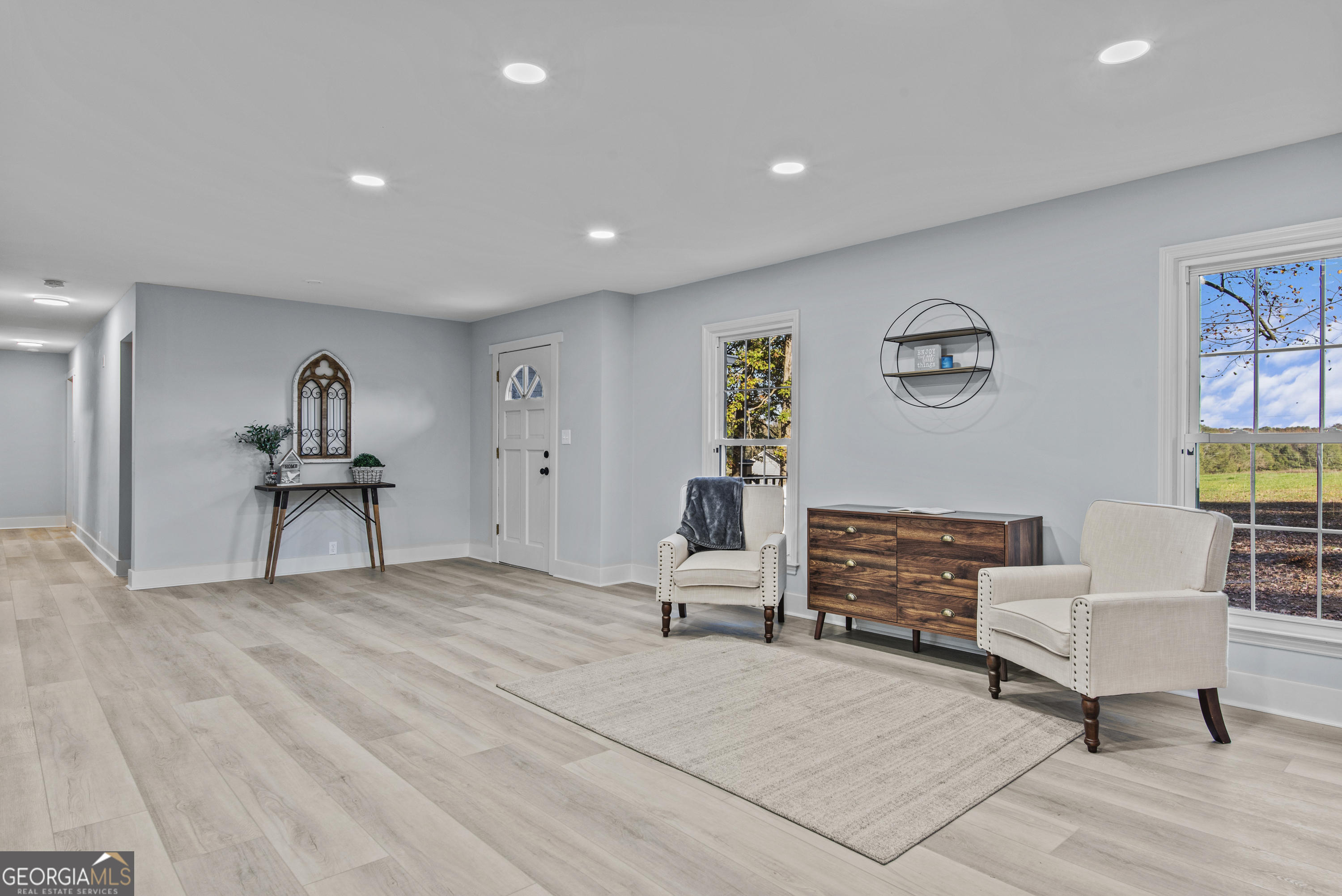 242 Seagraves Road Property Photo 8