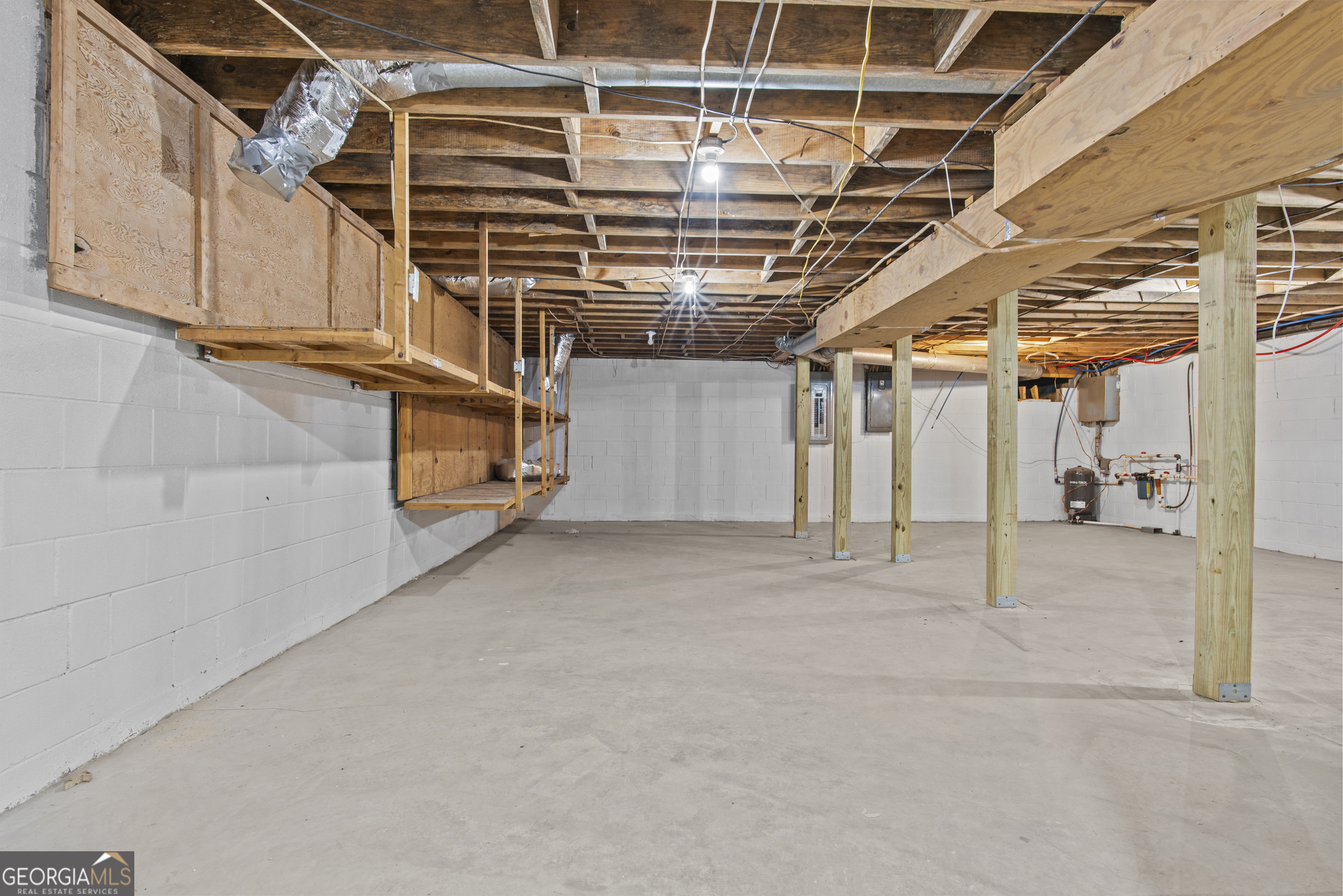 242 Seagraves Road Property Photo 37