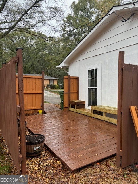 413 Shamrock Drive Property Photo 2