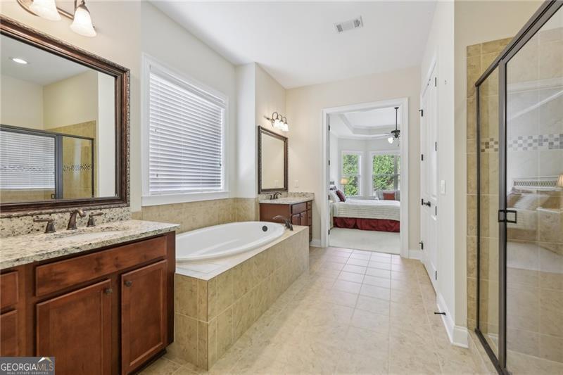 2420 Bronze Court Property Photo 4