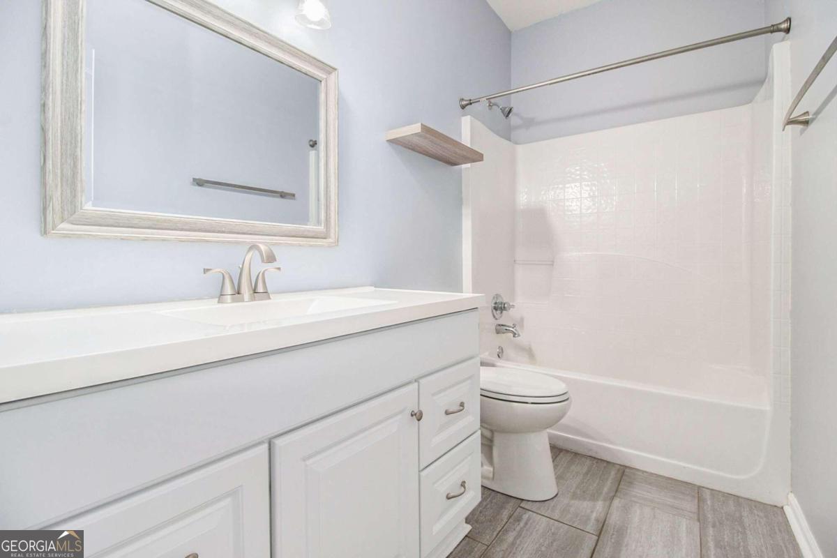 2166 Leatherstone Drive Property Photo 10
