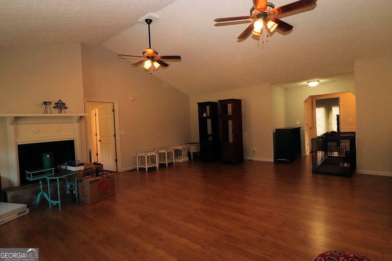 1045 Bakers Bridge Road Property Photo 5