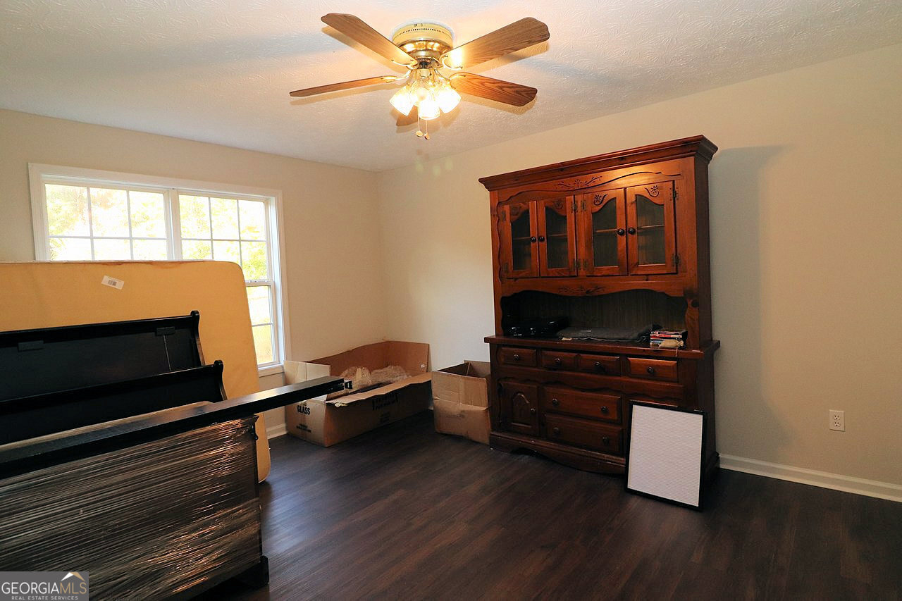 1045 Bakers Bridge Road Property Photo 7
