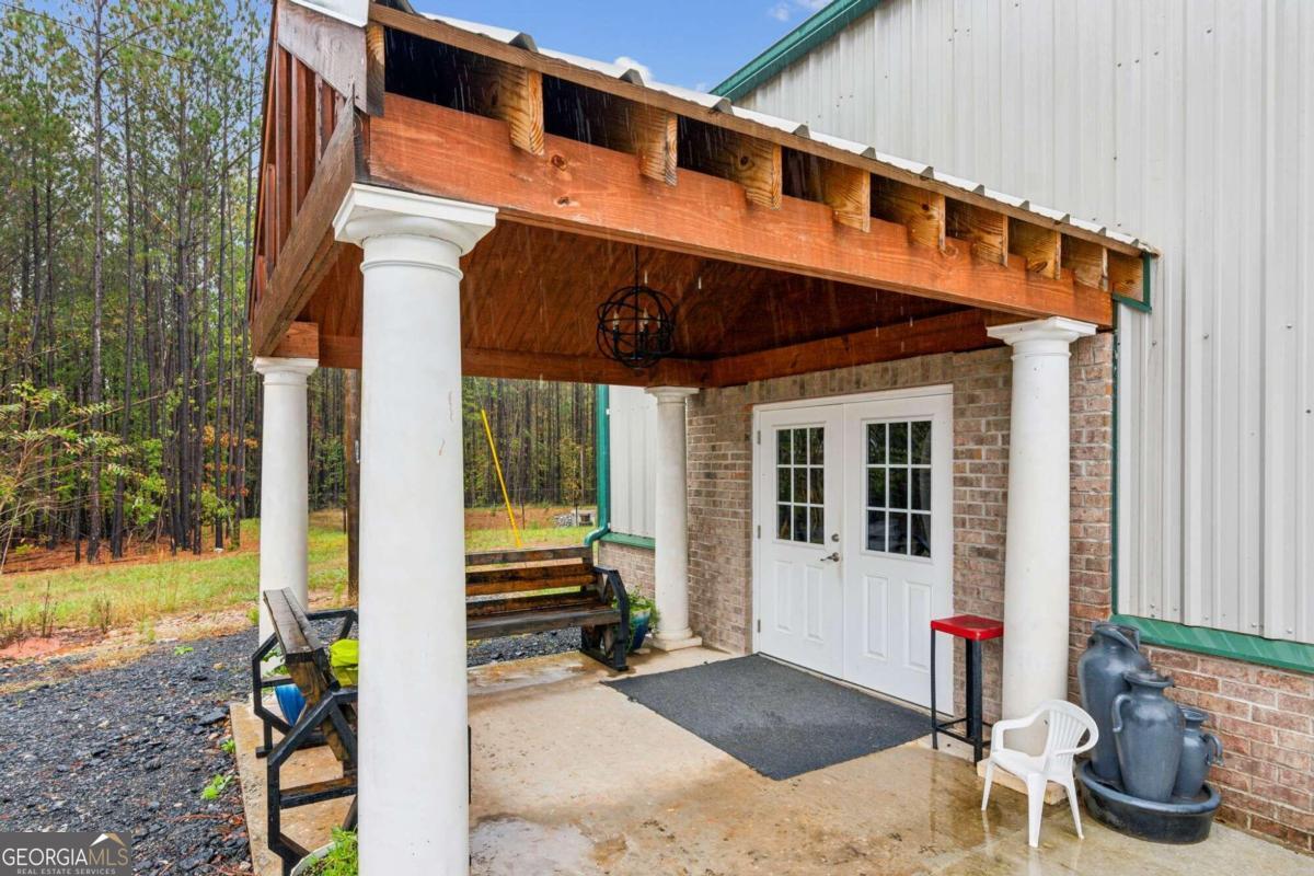 308 Mill Creek Drive Property Photo 4